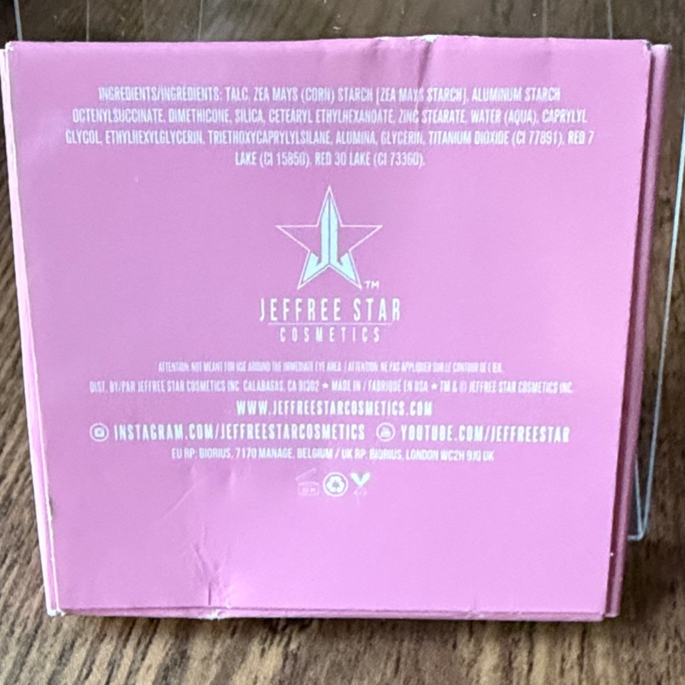 Jeffree Star Scene Queen Pressed Pigment - Pink/Red - Picture 5 of 5